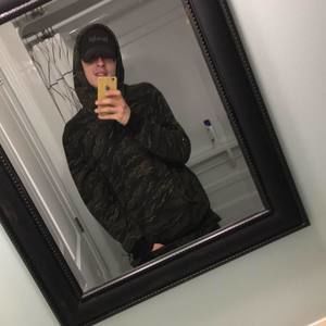 Meet your Posher, Wyatt